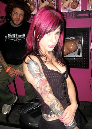 Joanna Angel