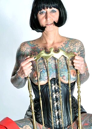 Tattoogirl Cleo